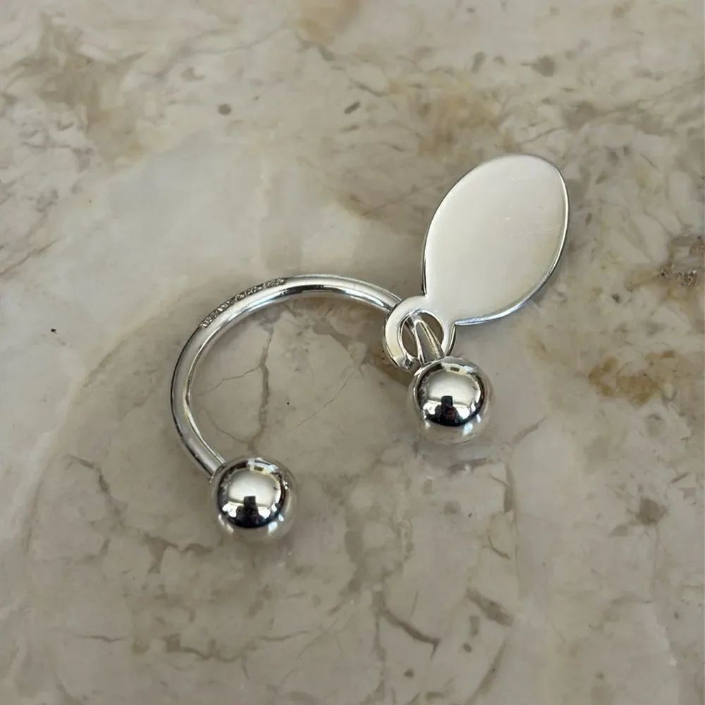 Tiffany & Co. 925 Sterling Silver Return To Tiffany Oval Tag Key Ring - Picture 2 of 5